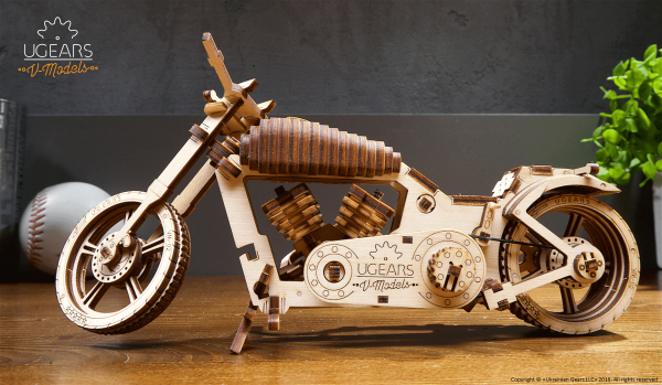 Puzzle 3D din Lemn - Motocicleta VM-02 Mecanica